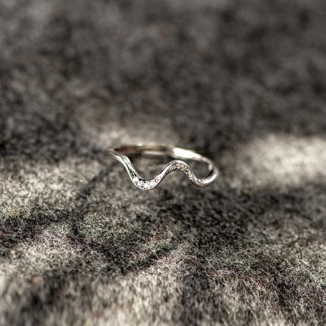 The "Hawaiian Wave" Ring