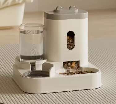 Flow-Fill Station: The Automatic Pet Food & Water Dispenser